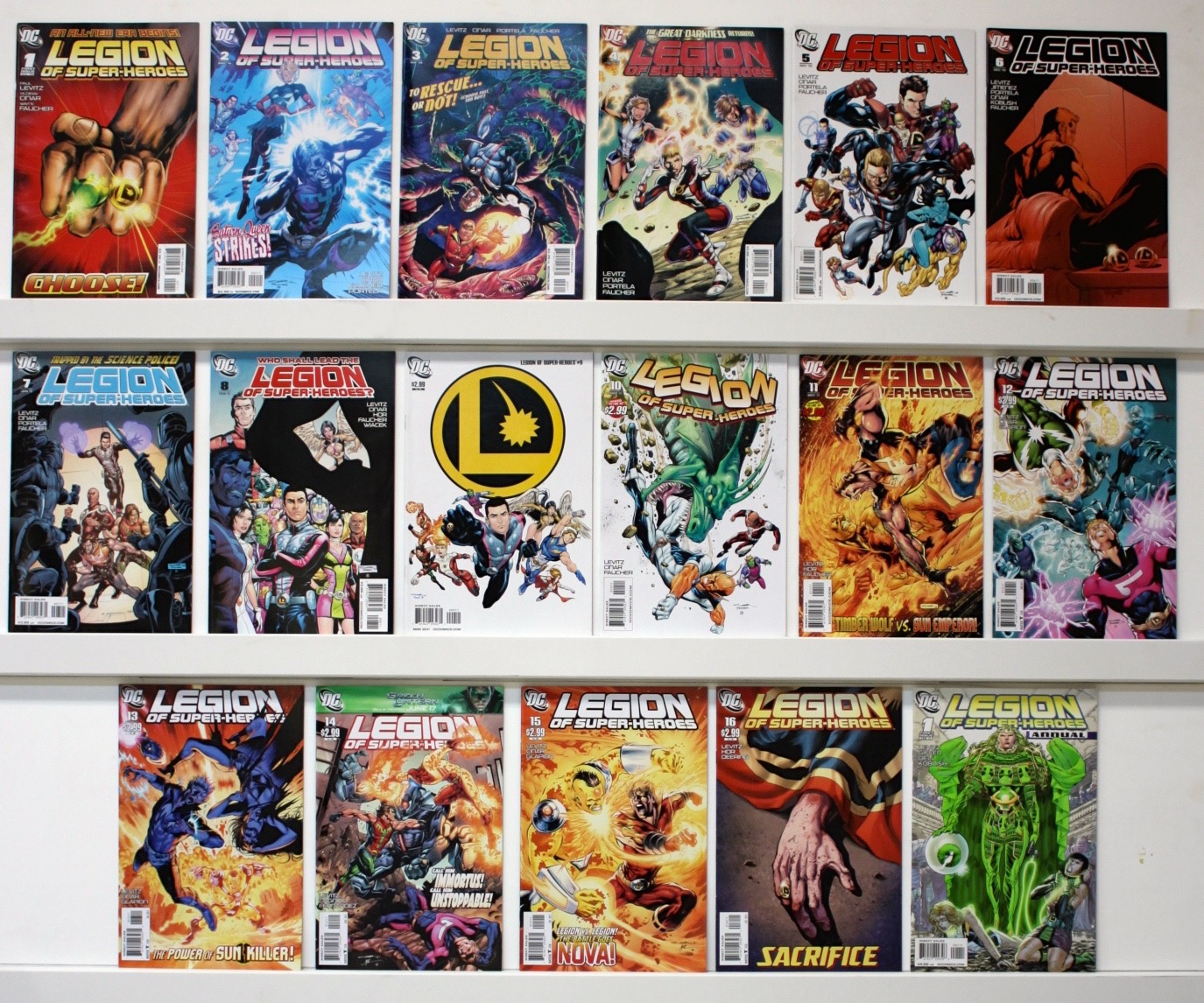 Legion Of Super-heroes Lot Of 17 Comics  - Primary