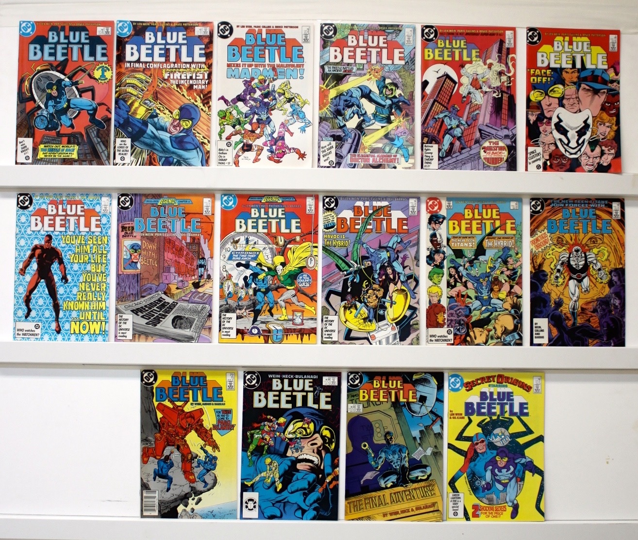 Blue Beetle      Lot Of 16 Comics - Primary